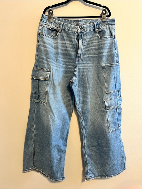 American Eagle Outfitters Denim - American Eagle Outfitters Curvy Super High-Rise Baggy Wide Leg - Women’s 20